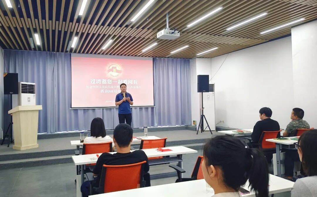 樊總單人照.JPG