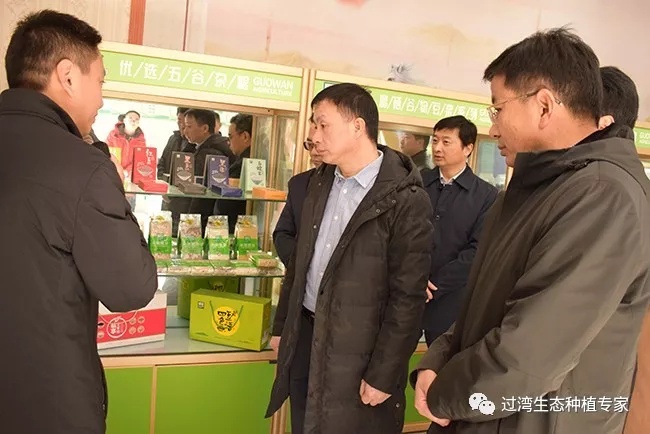 脫貧攻堅1_副本 脫貧攻堅1_副本